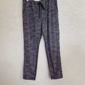 Lululemon ankle pants size 6